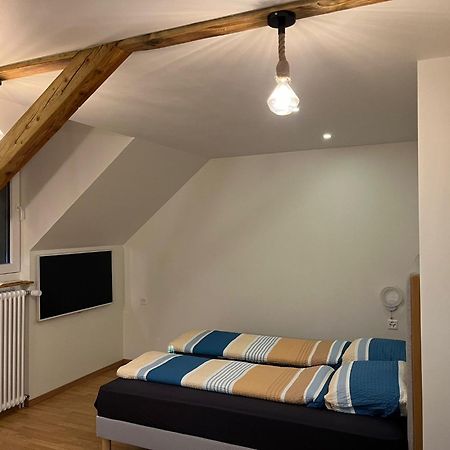 Studio Cosy Au Centre De Couvet Apartment Екстериор снимка