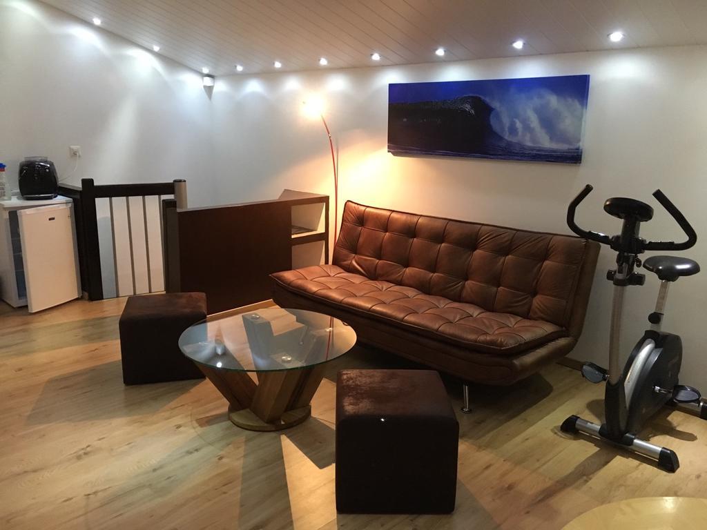 Studio Cosy Au Centre De Couvet Apartment Екстериор снимка